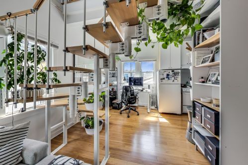 1915 Roscoe St, Chicago IL 60618-5236 exterior