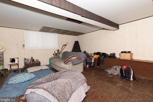 1110 Gregg St, Philadelphia PA 19115-4283 exterior