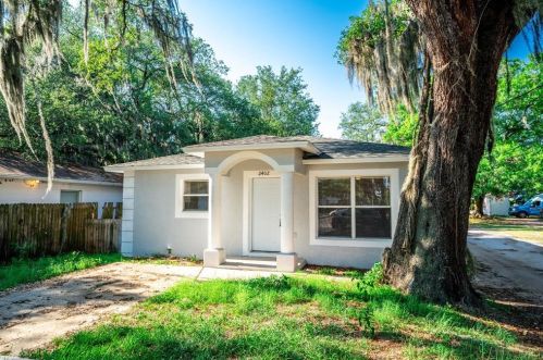 2402 Chelsea St, Tampa FL  33610-7624 exterior