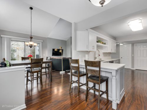 1693 Pearl Ct, Bull Valley IL 60014-2729 exterior