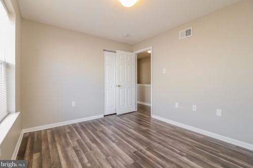 1415 Clearview St, Philadelphia PA 19141-2402 exterior