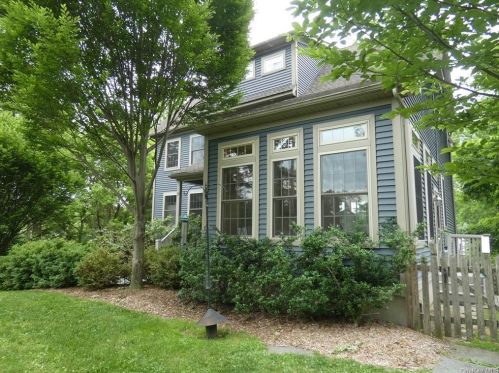 29 Harmony St, Montgomery, NY 12549-1045