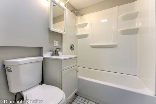 319 5 Ave, Broadview IL 60153-2001 exterior