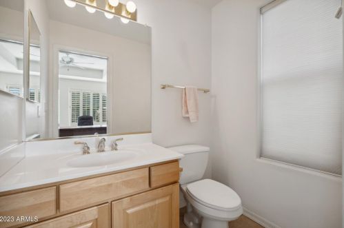 10401 Central Ave, Phoenix AZ 85020-1053 exterior