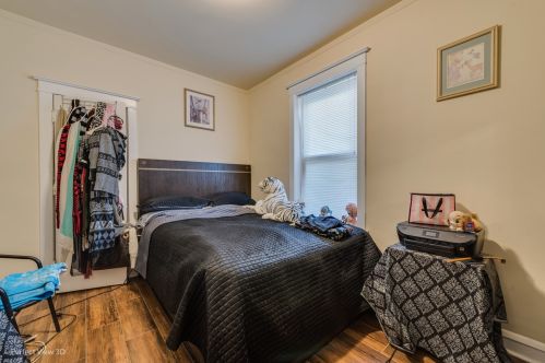 5755 Washtenaw Ave, Chicago IL 60659-3912 exterior