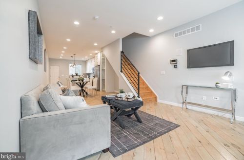 2202 Amber St, Philadelphia PA  19125-2018 exterior