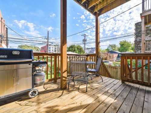 3653 Marshfield Ave, Chicago IL 60620-4955 exterior