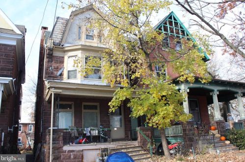 77 Franklin St, Pottstown, PA 19464-5955