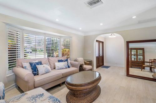 1061 3rd St, Boca Raton FL  33486-4553 exterior