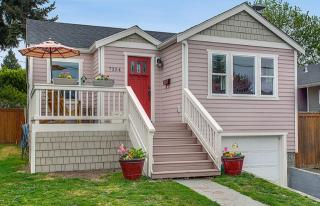 7354 12 Ave, Seattle WA  98106-2028 exterior