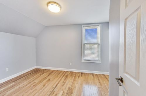 2623 Monticello Ave, Chicago IL 60618-5321 exterior