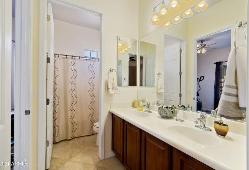 4719 Culpepper Dr, Phoenix AZ  85087-3068 exterior