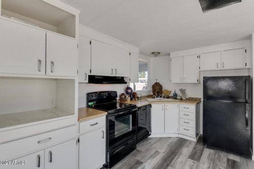 18439 2nd St, Phoenix AZ 85022-1008 exterior