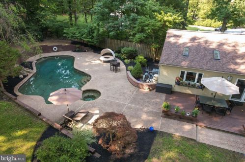 256 Deer Run, Media PA 19063-4511 exterior