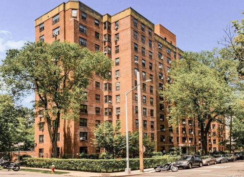 3103 Fairfield Ave, Bronx NY  10463-3201 exterior