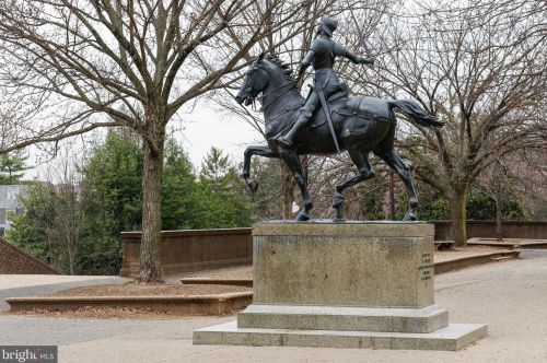 1420 Clifton St, Washington DC  20009-4558 exterior