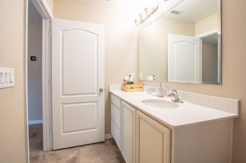 5690 Pine Trail Cir, Fort Pierce FL exterior