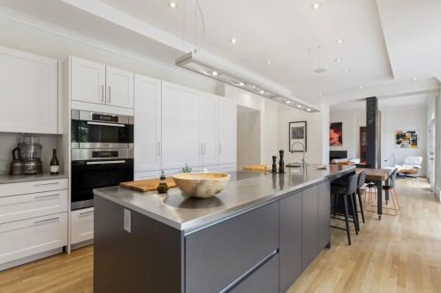 1152 Brookgate Way, Atlanta GA 30319-2881 exterior