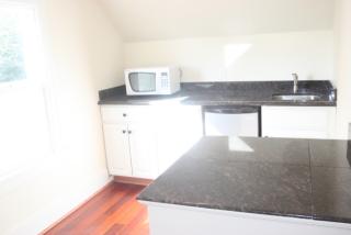 5537 27th Ave, Seattle WA  98105-5509 exterior