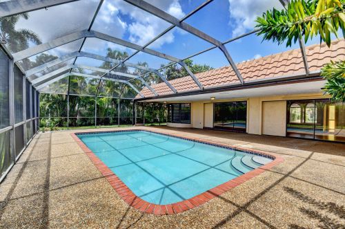 6926 Grande Dr, Boca Raton FL 33433-2735 exterior