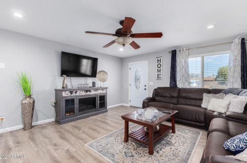 2628 46 Ave, Phoenix AZ 85031-3720 exterior