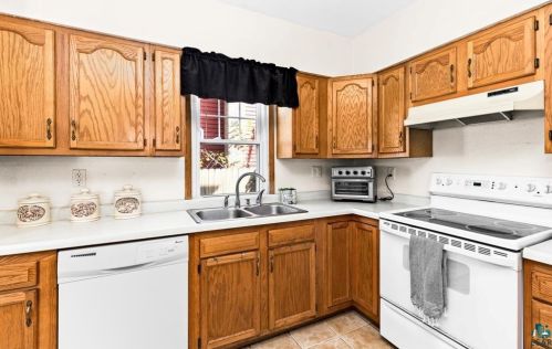 14 Penton Blvd, Duluth MN 55808-1133 exterior