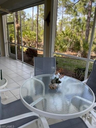 905 Carrick Bend Cir, Naples FL 34110-3609 exterior