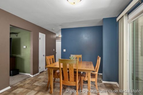 3800 Perry Ave, Wyoming MI 49519-3652 exterior