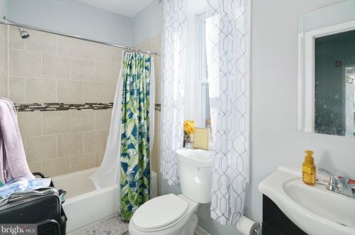 5102 Larchwood Ave, Philadelphia PA 19143-1514 exterior