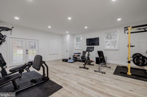 8701 Belmart Rd, Rockville MD  20854-1610 exterior