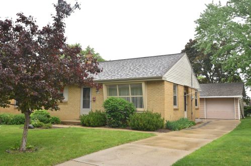 3158 38th St, Milwaukee, WI 53215-4009