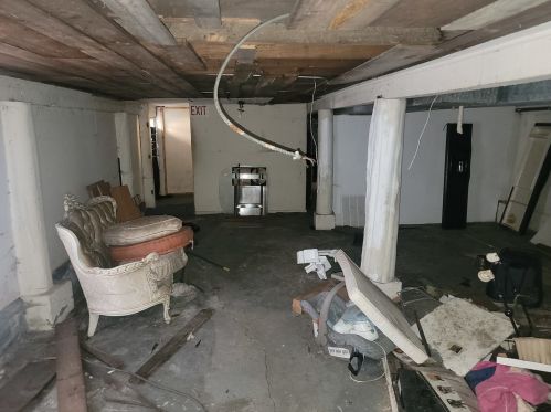 1560 93 St, Chicago IL 60617-3607 exterior