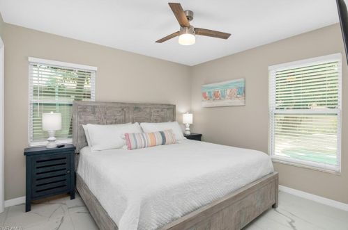 760 100 Ave, Naples FL 34108-2240 exterior