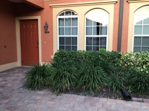 10032 Heather Ln, Naples, FL 34119-9023