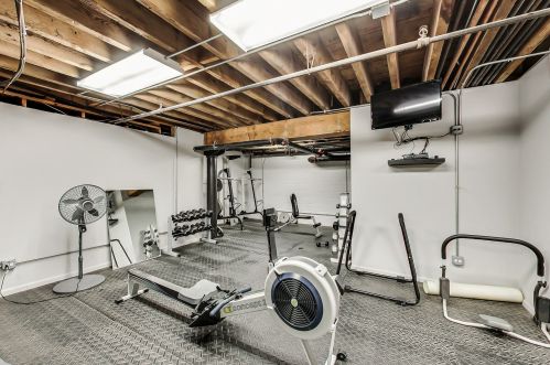 525 Halsted St, Chicago IL  60642-6599 exterior