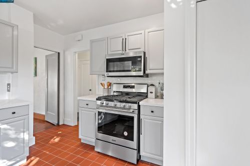 1368 Hopkins St, Berkeley CA 94707-2634 exterior