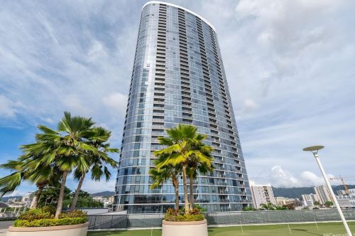 1296 Kapiolani Blvd, Honolulu HI  96814-2803 exterior