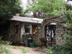 44 Bernard St, Newton, MA 02461-1904