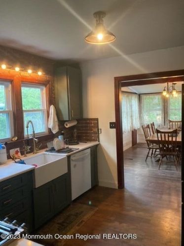 603 Veterans Hwy, Jackson Twp NJ  08527-3730 exterior