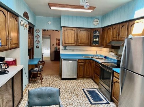 515 Aspen St, Pittsburgh PA 15122-1234 exterior