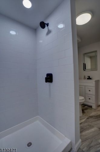 15 Normandy Cir, Hopatcong NJ  07843-1840 exterior