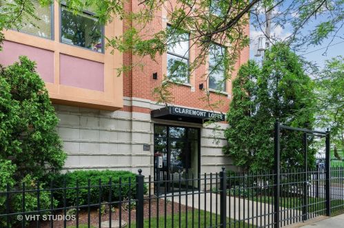 3944 Claremont Ave, Chicago IL  60618-3843 exterior