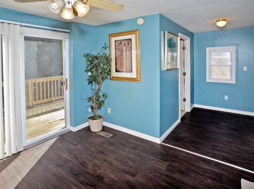 409 Beulah Rd, Pittsburgh PA 15235-4201 exterior