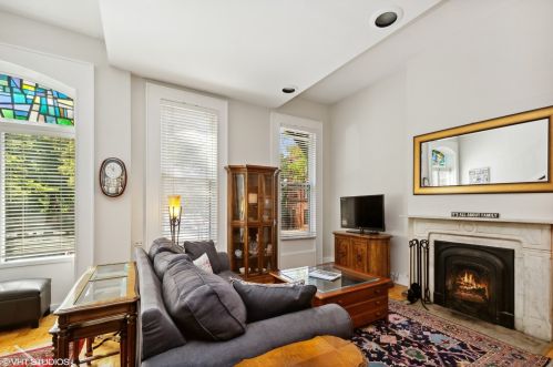 358 Wisconsin St, Chicago, IL 60614-5452