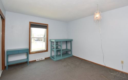 4631 68, Milwaukee WI 53220-3917 exterior