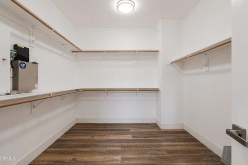 1404 Donegal Way, Oxnard CA  93035-1442 exterior