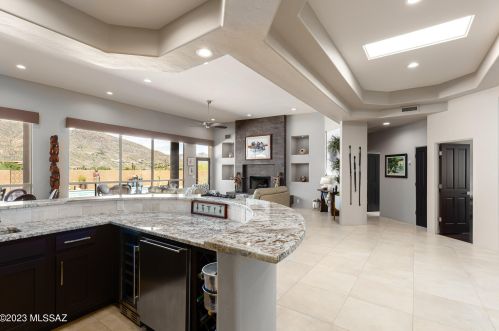 6185 Avenida De Chaparron, Tucson AZ  85750-1244 exterior