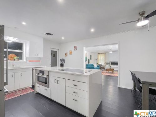 10707 Cedar Elm Dr, San Antonio TX 78230-4350 exterior