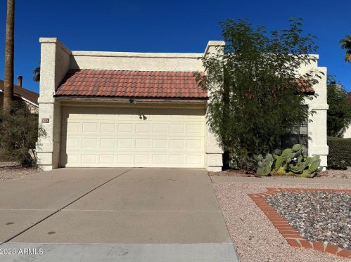 1102 Estrella Dr, Chandler AZ  85224-6505 exterior