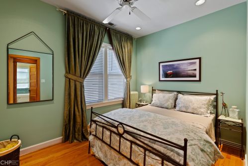 1309 Carmen Ave, Chicago IL 60640-2903 exterior